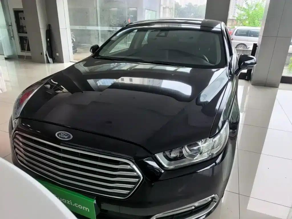 Taurus 2017 EcoBoost 245 Fashion Edition — миниатюра 3