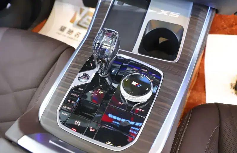 BMW X5 2022 Facelift xDrive 40Li M Sport Package — миниатюра 13