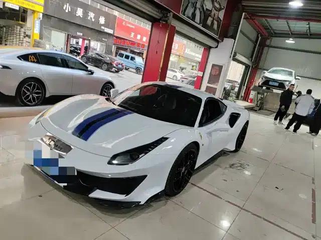 2015 Ferrari 488 GTB