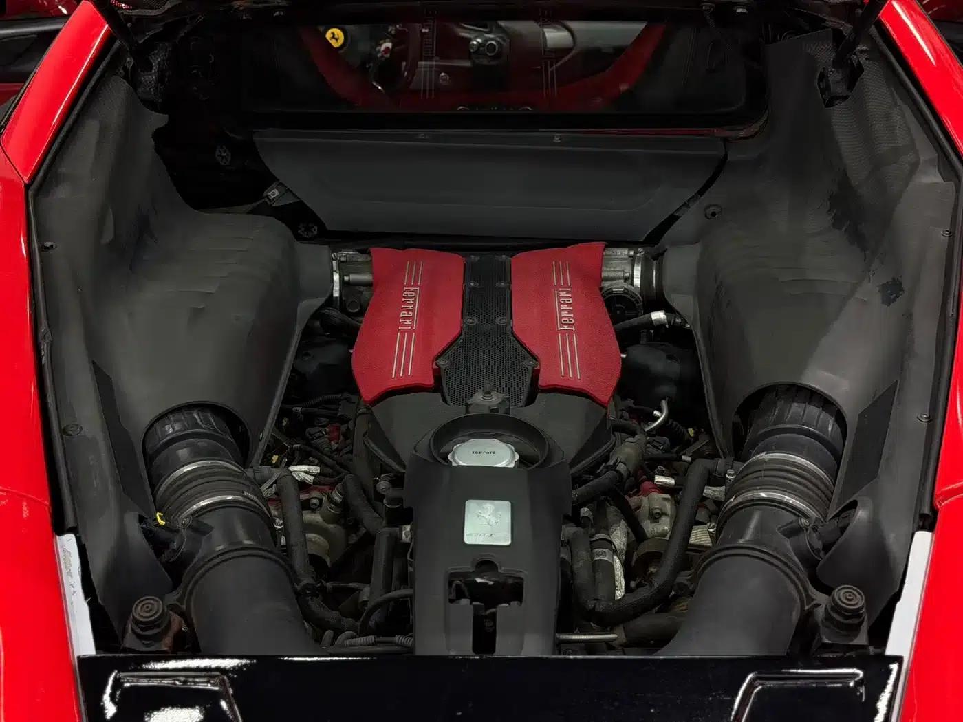 2015 Ferrari 488 GTB — миниатюра 8