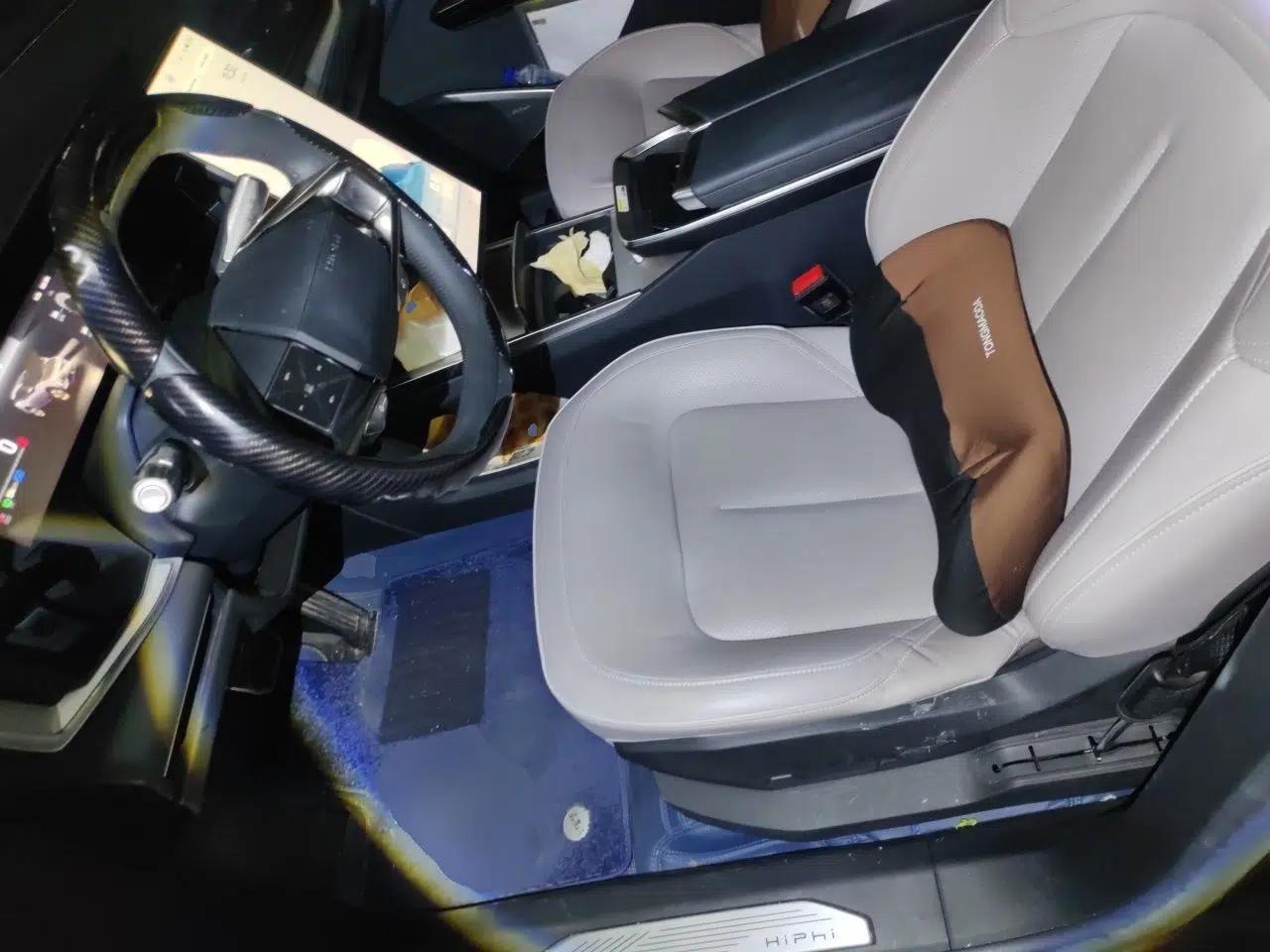HiPhi Y 2023 560 km Pioneer Edition — миниатюра 15
