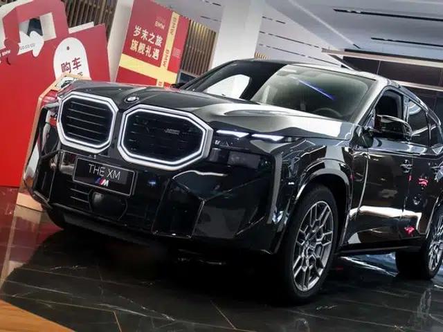BMW XM 2023 50e