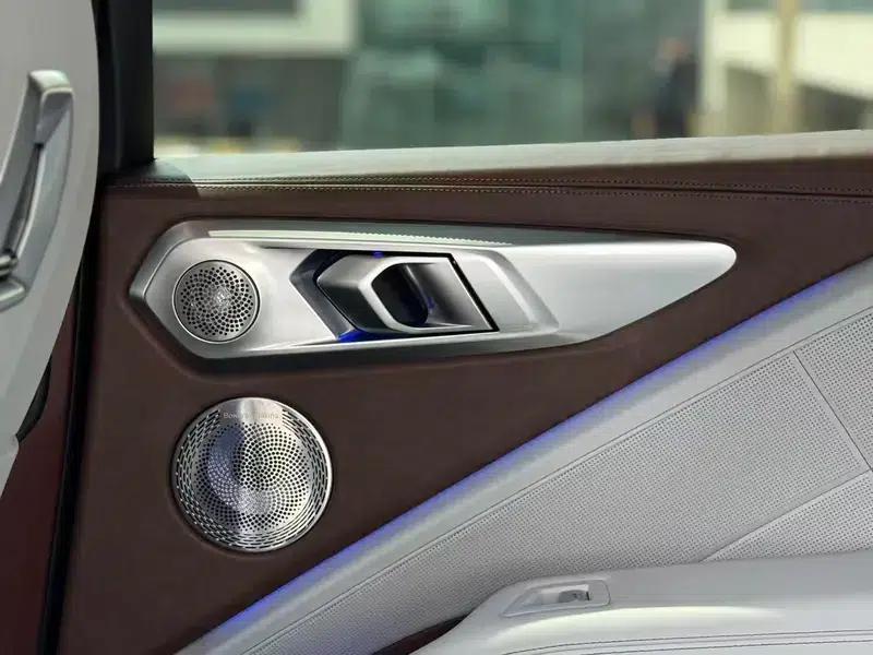 BMW XM 2023 50e — миниатюра 7
