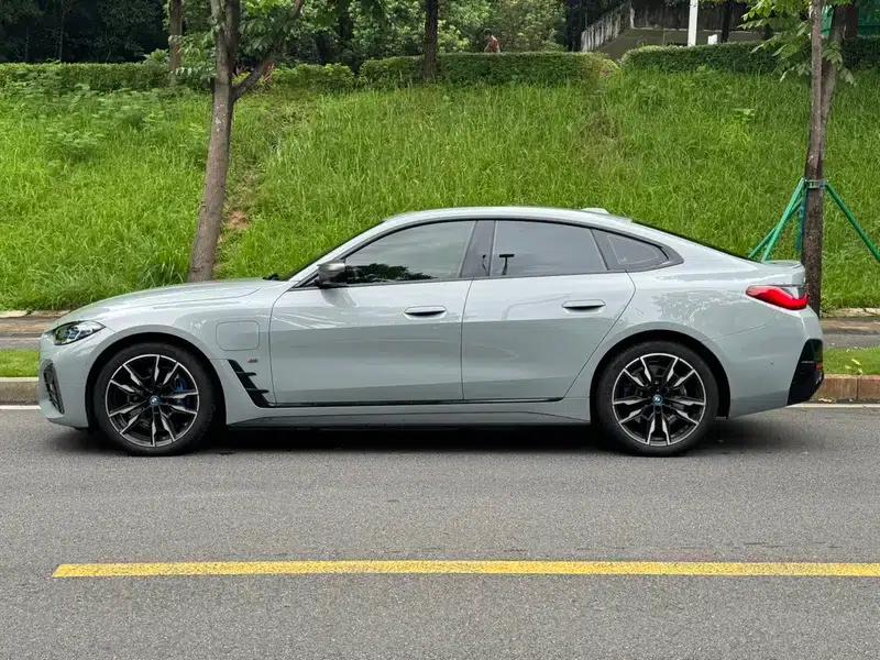 BMW i4 2022 M50 — миниатюра 3