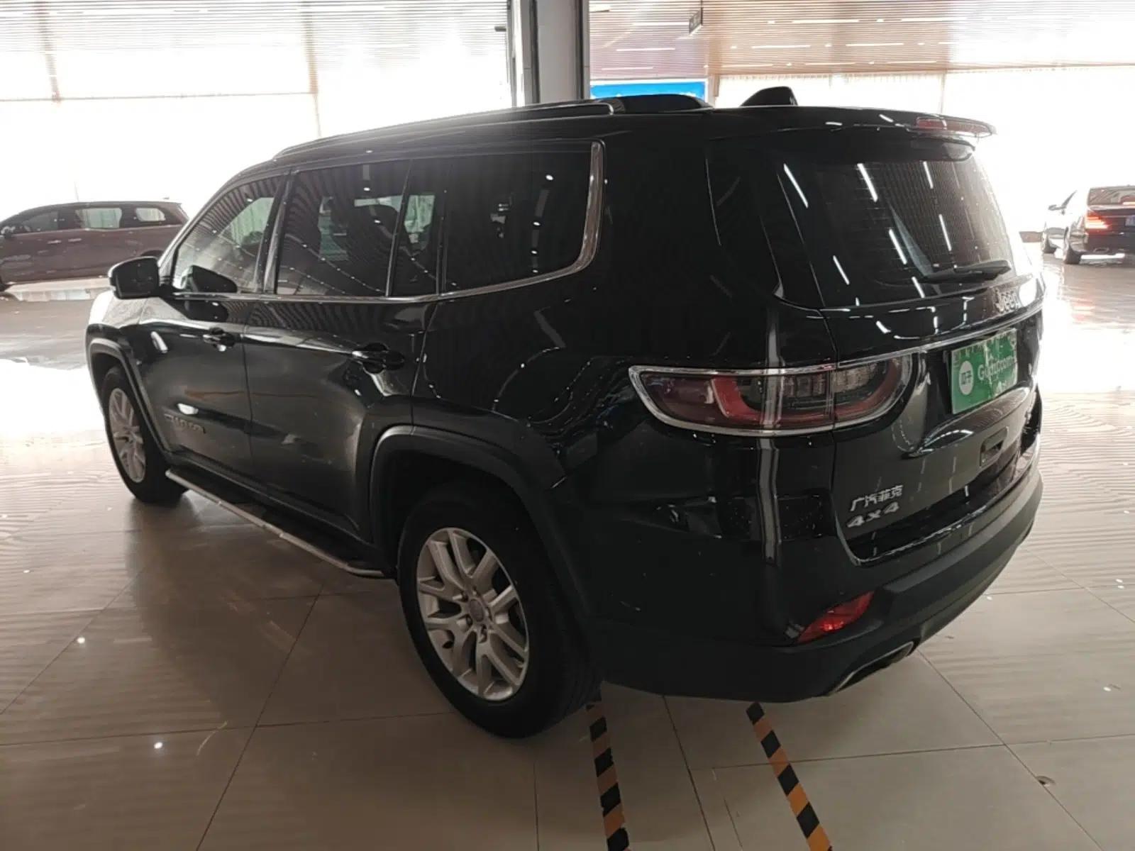 Jeep Commander 2018 2.0T Two-Wheel Drive Enjoy Edition China V — миниатюра 4