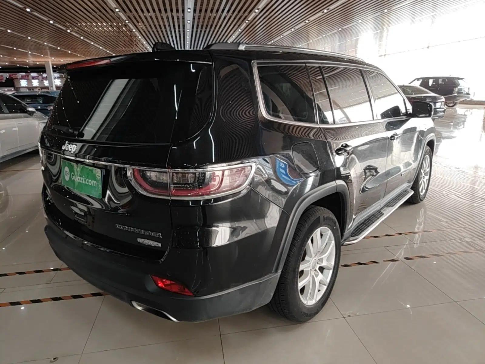 Jeep Commander 2018 2.0T Two-Wheel Drive Enjoy Edition China V — миниатюра 6