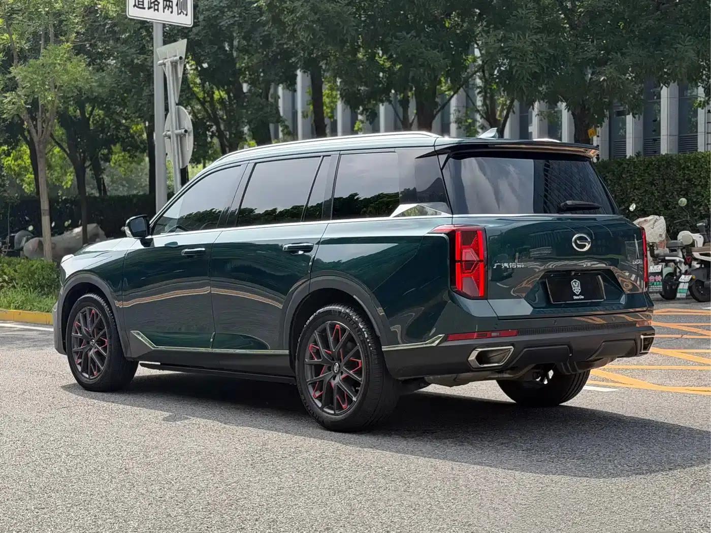 Trumpchi GS8 2022 Navigator Series 2.0TGDI 2WD Luxury Intelligent Connected Edition (7-seater) — миниатюра 4