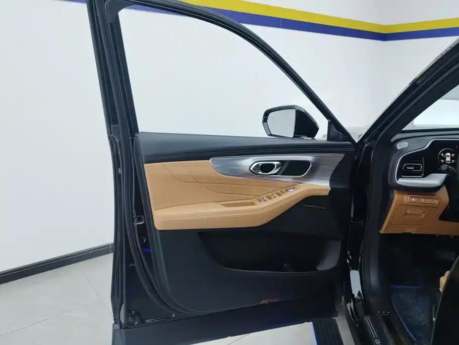 Trumpchi GS8 2025 Navigator Series 2.0TGDI 2WD Luxury 5-Seater — миниатюра 7