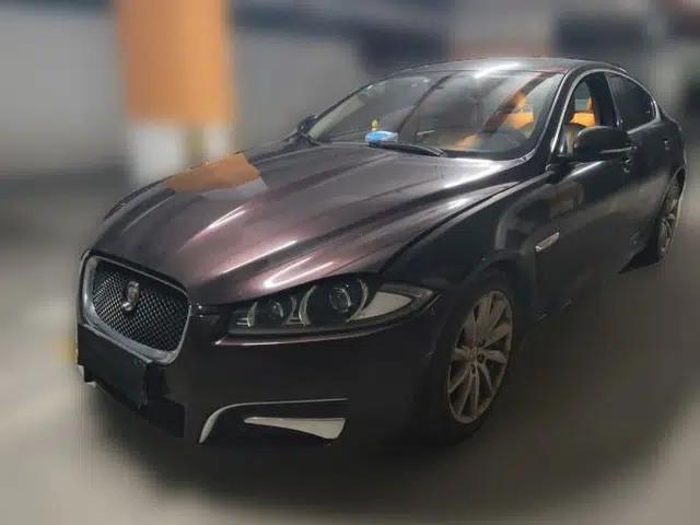 Jaguar XF 2013 XF 3.0 SC Prestige Edition