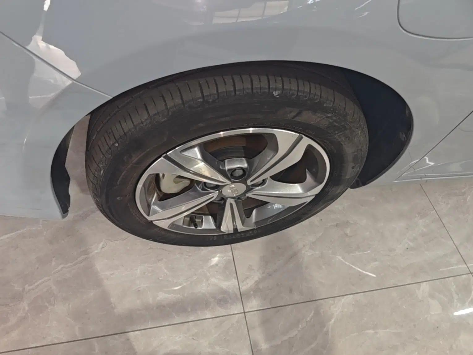Geely Auto Emgrand L HiP 2022 1.5TD-DHT Pro 100KM Super Clean — миниатюра 10