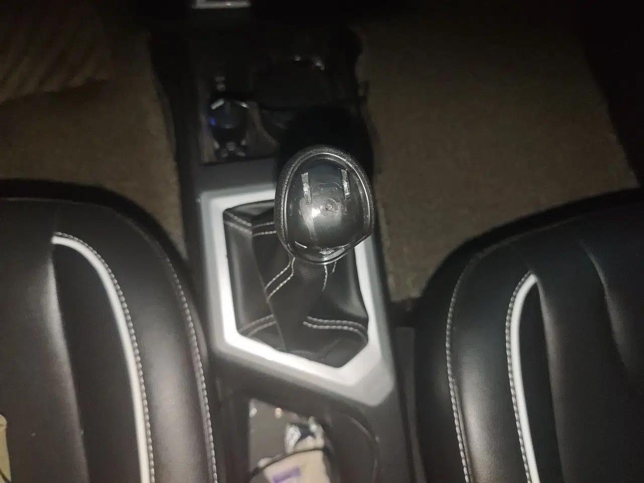 JAC Group Refine S2 2015 1.5L Manual Luxury Smart Model — миниатюра 14