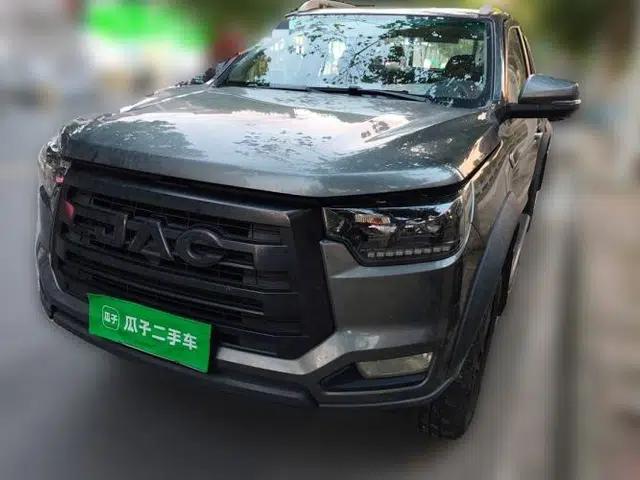 JAC Group T8 2022 2.0T PRO Diesel Two-Wheel-Drive Obsidian Edition with Dual HFC4DB2-2E