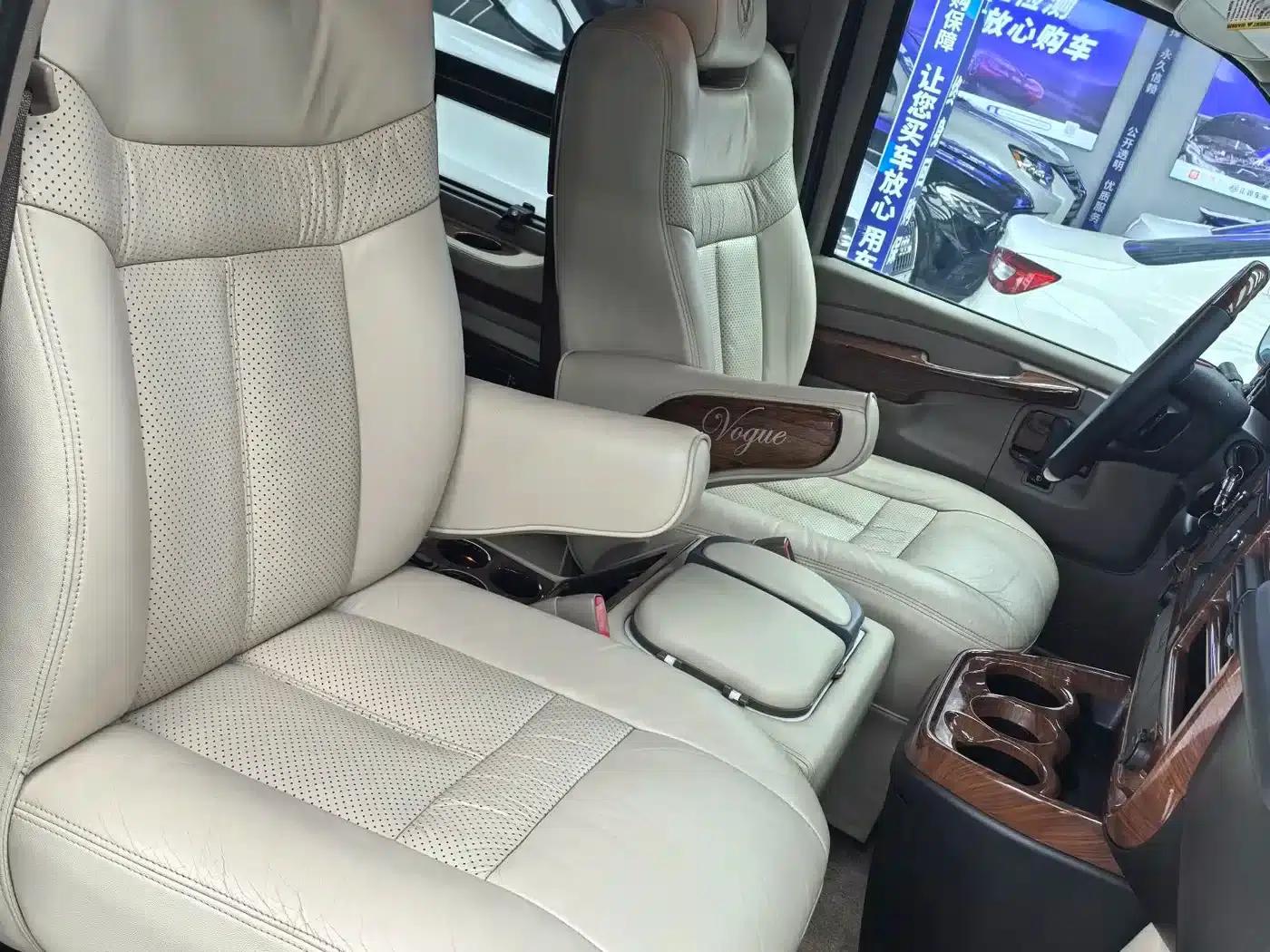 2007 SAVANA 5.3L Automatic — миниатюра 14