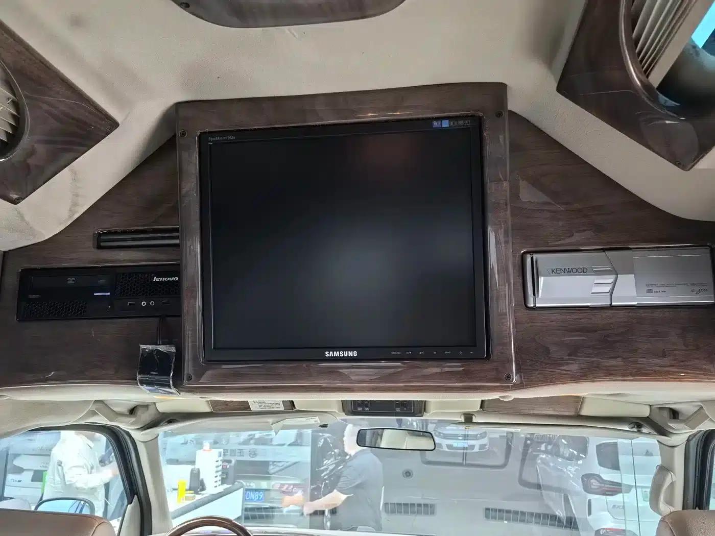 2007 SAVANA 5.3L Automatic — миниатюра 8