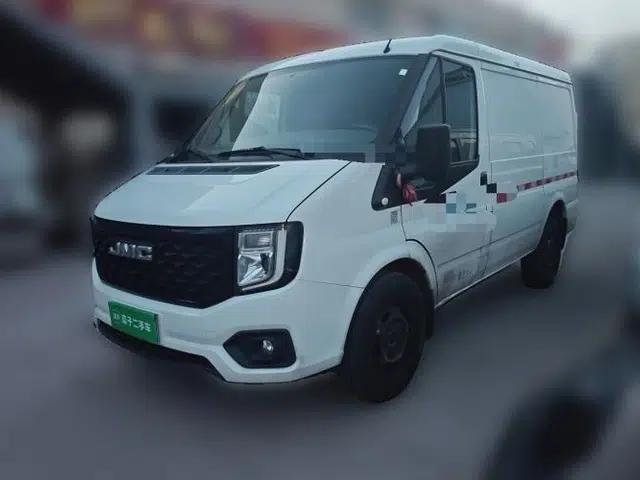 JMC Fushun 2023 2.0T Manual Short-Wheelbase Low-Roof Commercial Van 2/3 Seats with Dual-Swing Tailgate