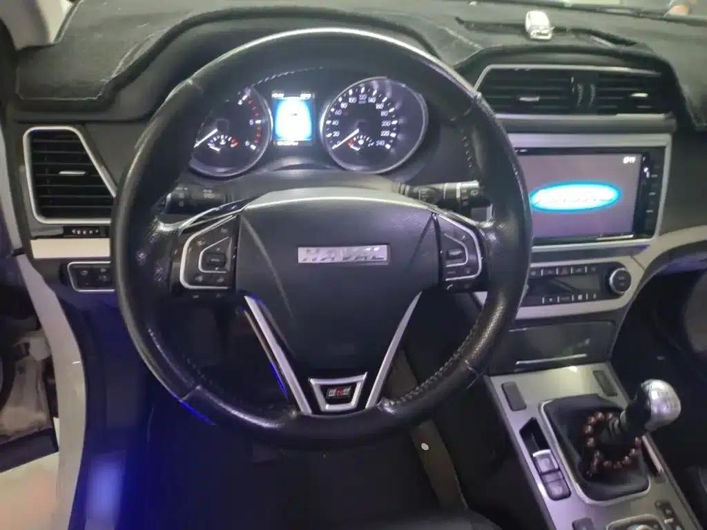 2017 Haval H6 Coupe Red Label Diesel 2.0T Manual 2WD Elite (National V Emission Standard) — миниатюра 3