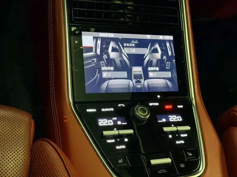 2017 Panamera E-Hybrid, Panamera 4 E-Hybrid Executive Long Wheelbase 2.9T — миниатюра 14