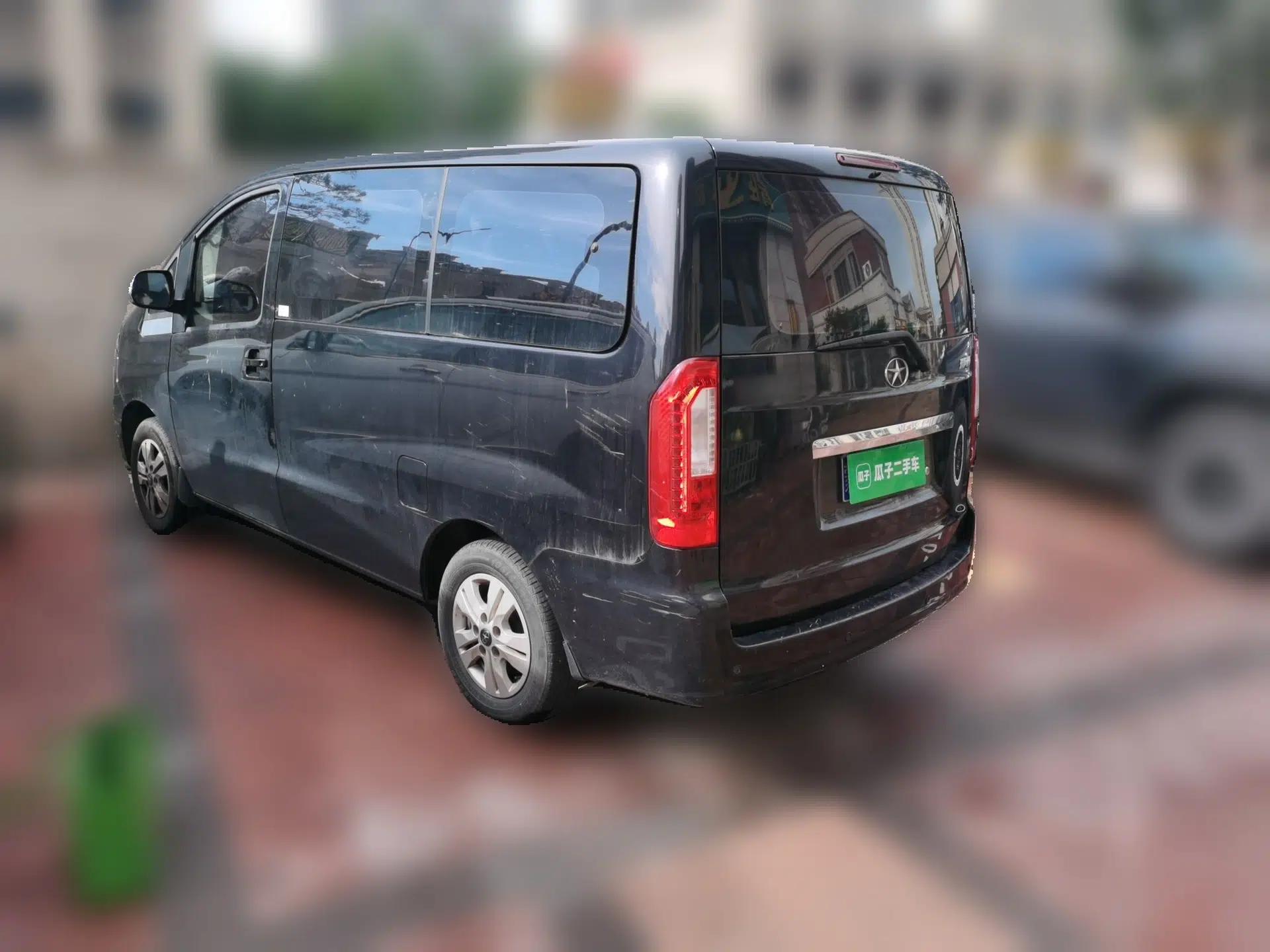 JAC Refine M3 2016 IKEA Edition 1.6L Luxury Smart Model — миниатюра 4