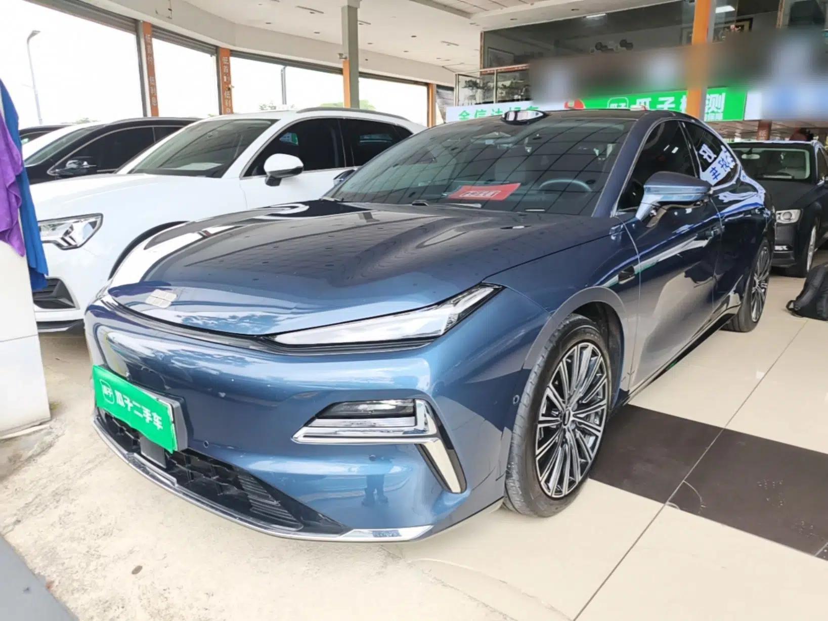 Geely Galaxy 8 2025 130km EM-P Starship Edition — миниатюра 1