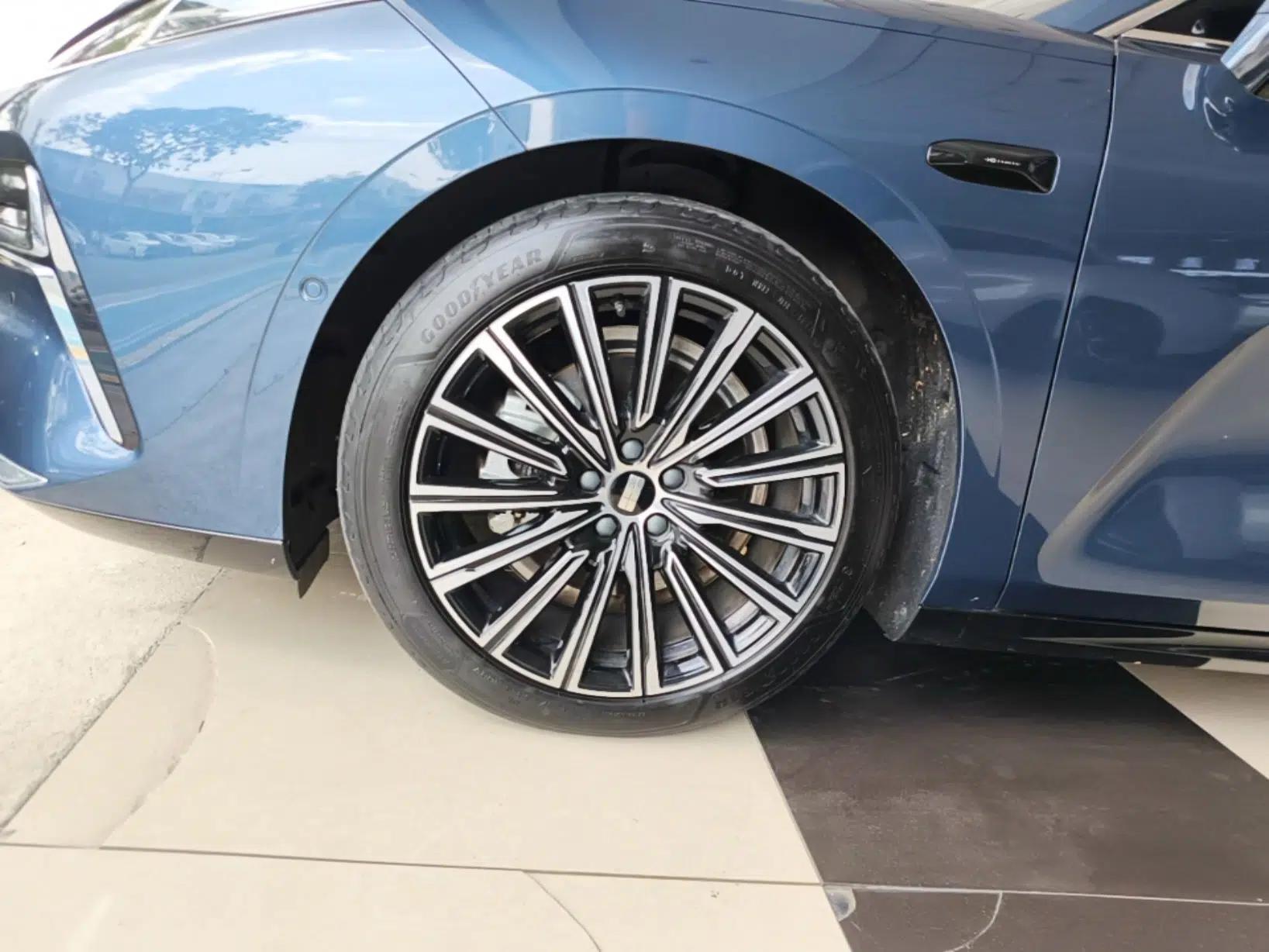 Geely Galaxy 8 2025 130km EM-P Starship Edition — миниатюра 10