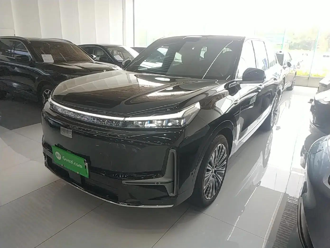 Geely Galaxy M9 2025 Model 210km Four-Wheel-Drive Leading Edition — миниатюра 1