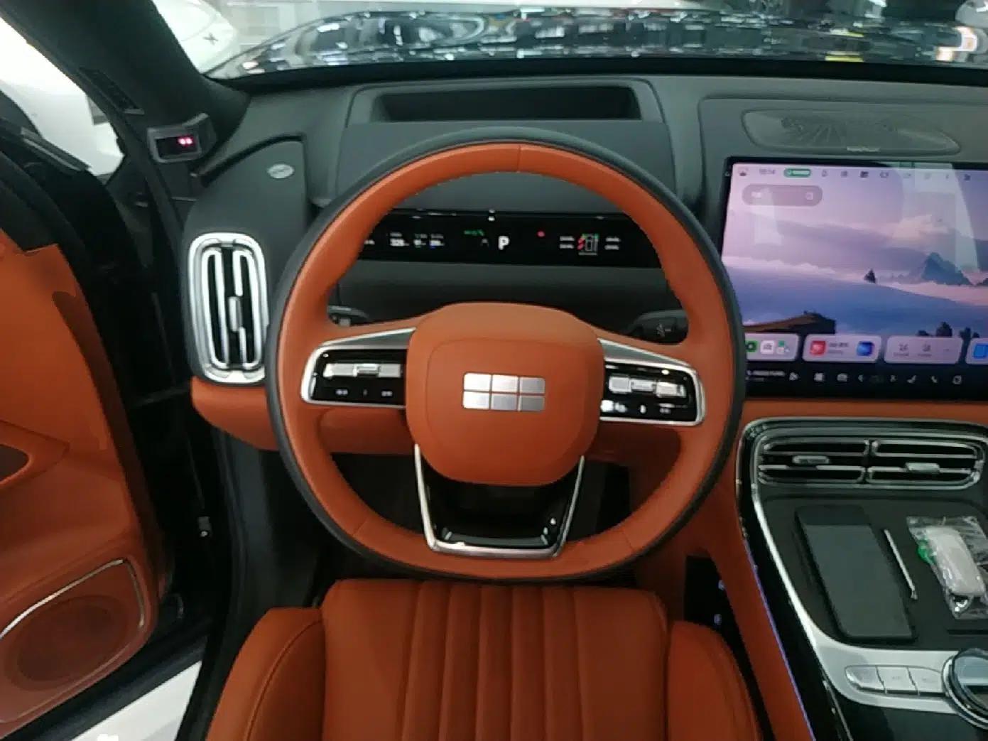 Geely Galaxy M9 2025 Model 210km Four-Wheel-Drive Leading Edition — миниатюра 13