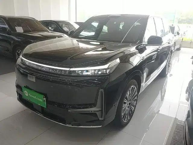 Geely Galaxy M9 2025 Model 210km Four-Wheel-Drive Leading Edition