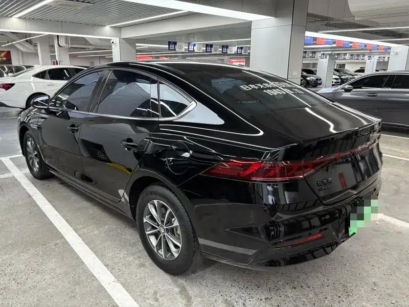 Qin PLUS DM 2023 DM-i Champion Edition 55KM Leading Model — миниатюра 4