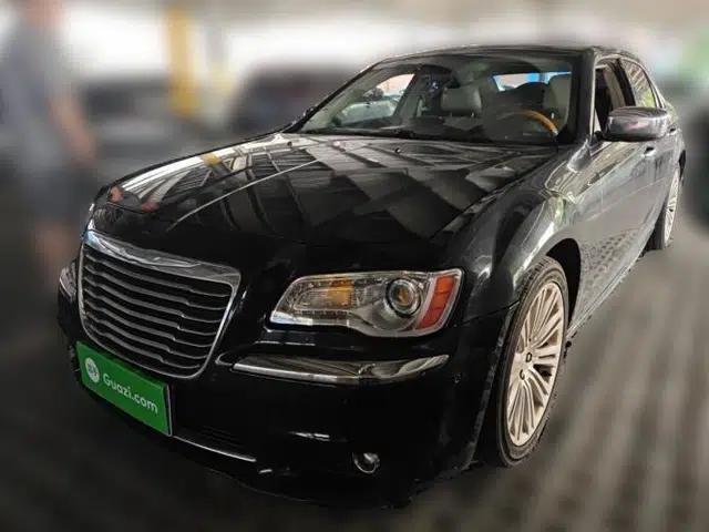 Chrysler 300C 2013 3.6L Luxury Edition
