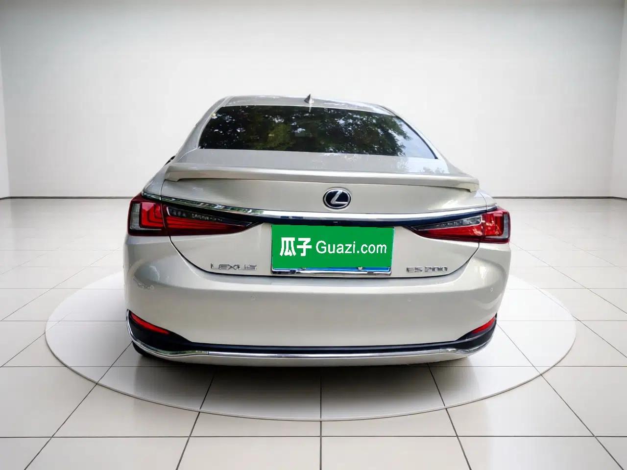 Lexus ES 2020 200 Excellence Edition — миниатюра 5