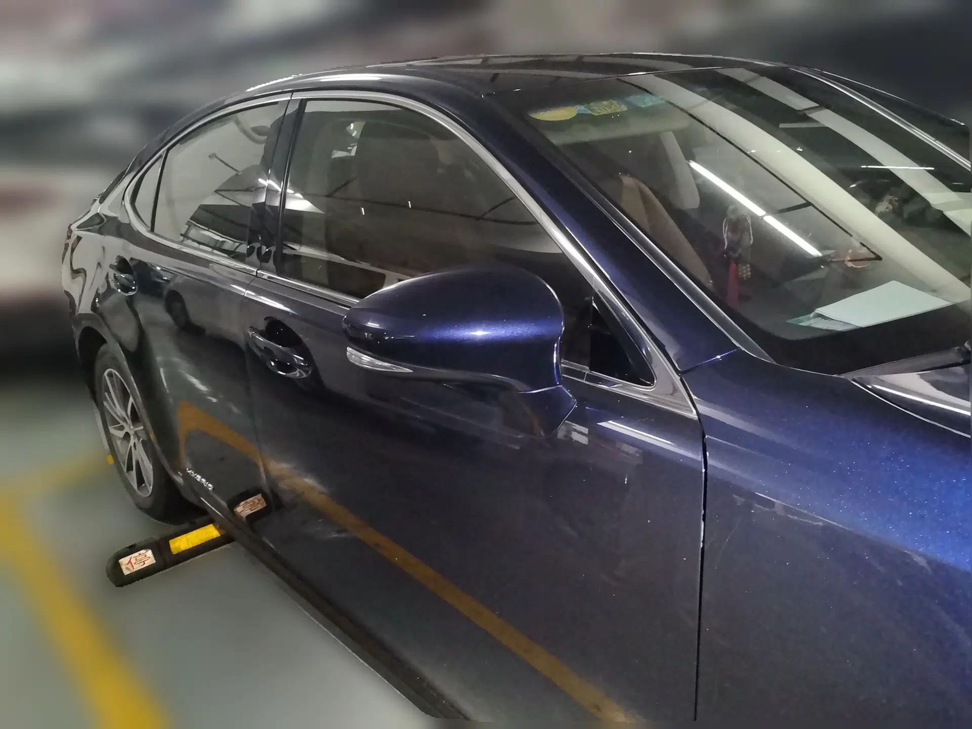 Lexus ES 2015 300h Luxury Edition — миниатюра 3