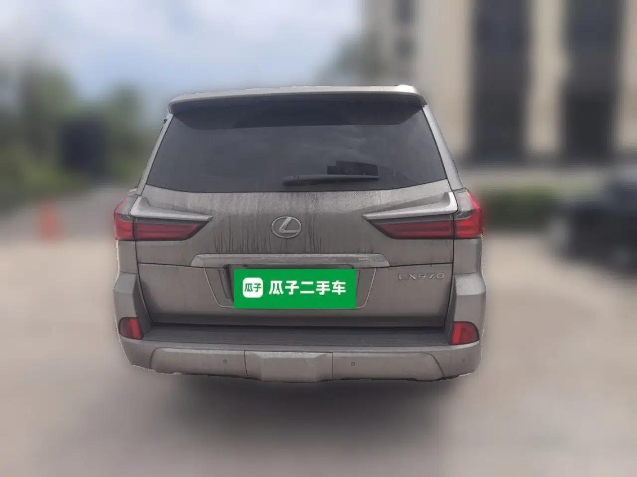Lexus LX Lexus LX570, imported, 5.7-liter engine, eight seats. — миниатюра 5