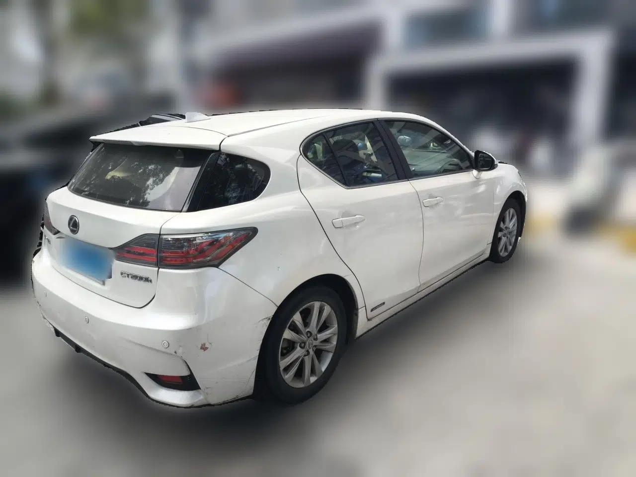 Lexus CT 2014 CT200h Elite Edition Monochrome — миниатюра 6