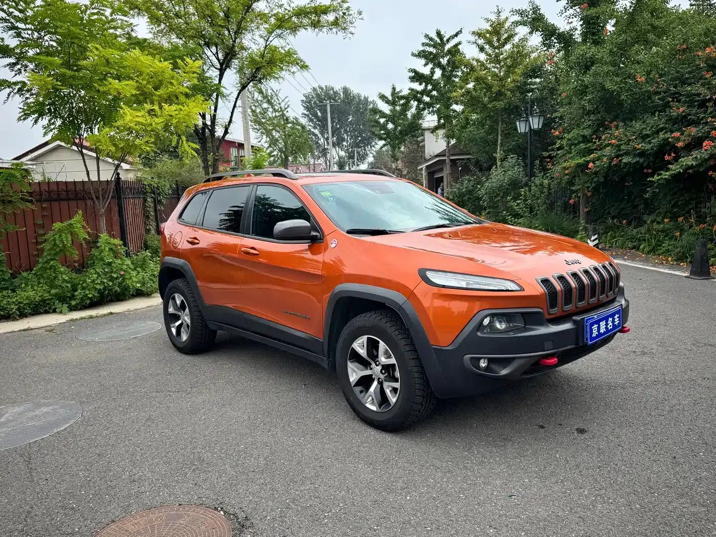 Jeep Cherokee (Imported) 2014 3.2L High-Performance Edition — миниатюра 3