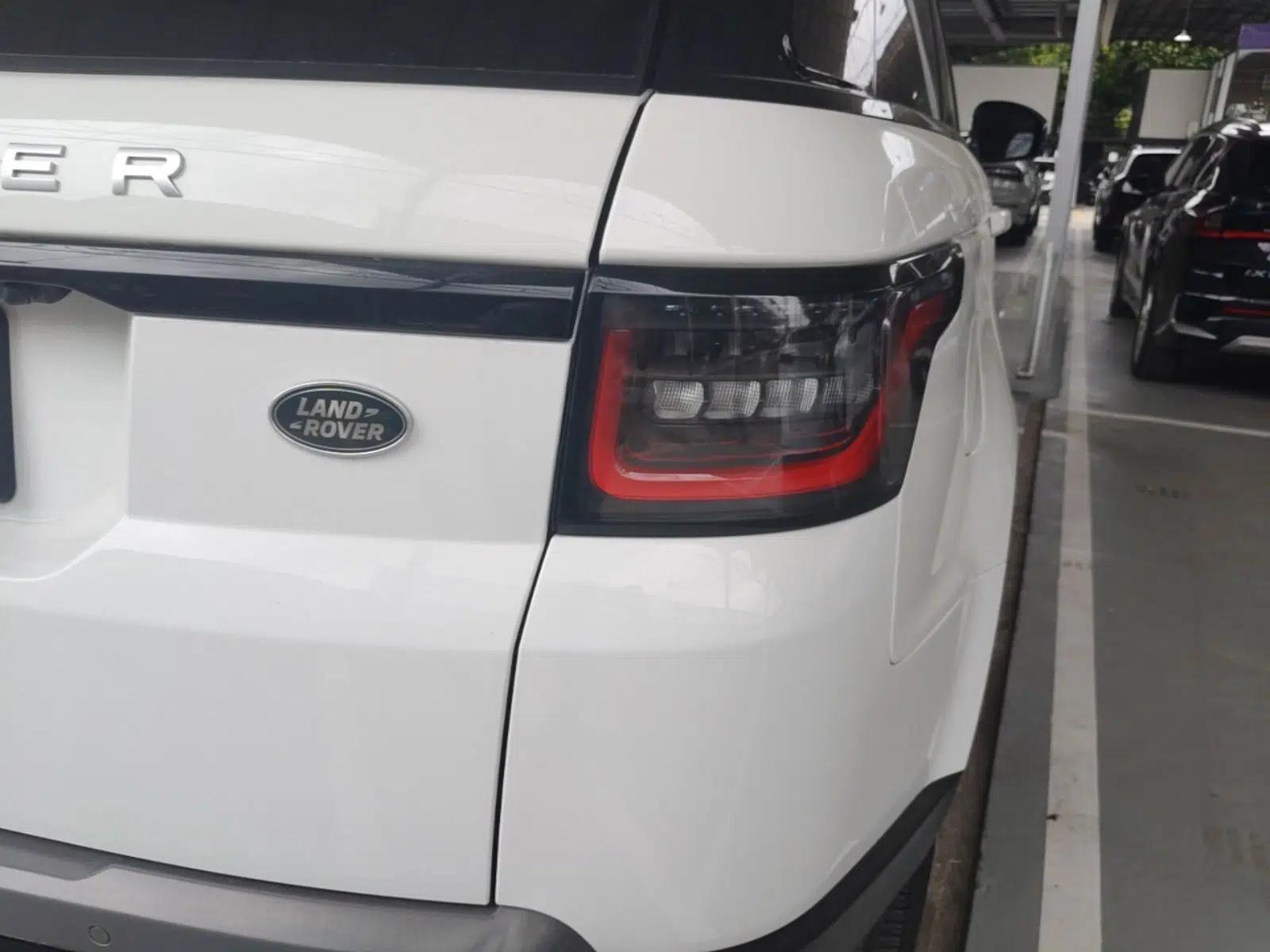Land Rover Range Sport 2020 3.0 L6 SE — миниатюра 9