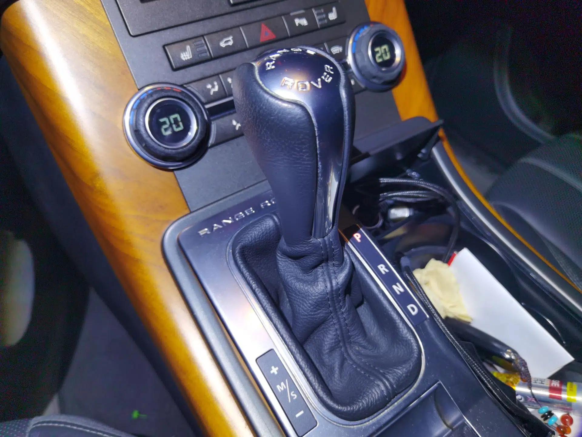 Land Rover Range Sport 2012 5.0 NA V8 HSE — миниатюра 14