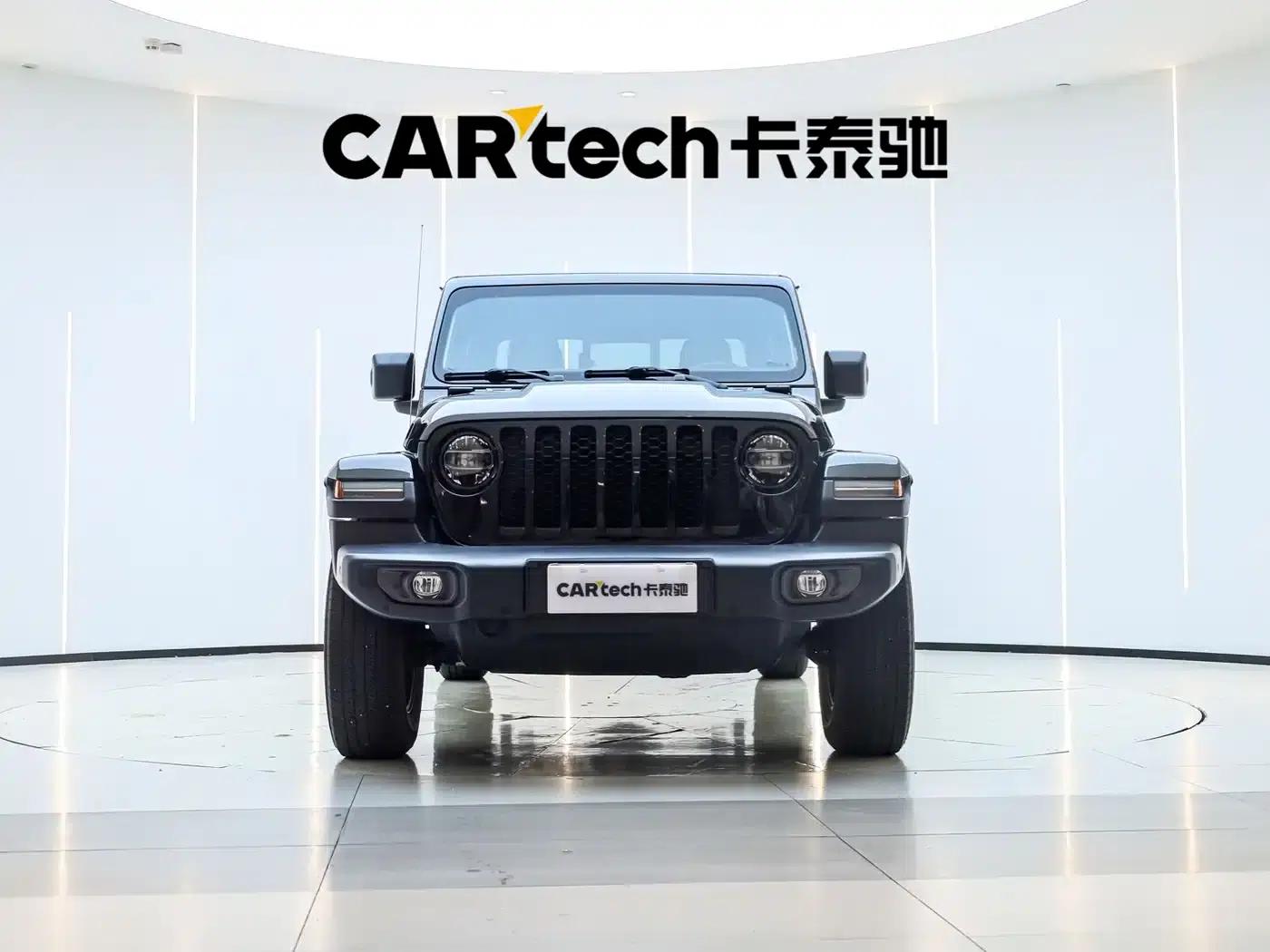 Gladiator 2022 3.6L First Edition — миниатюра 5