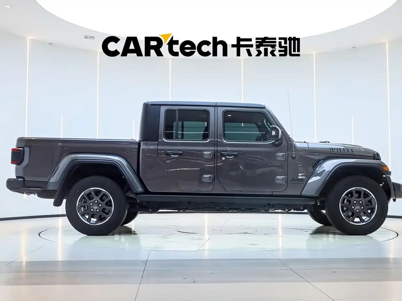 Gladiator 2022 3.6L First Edition — миниатюра 6