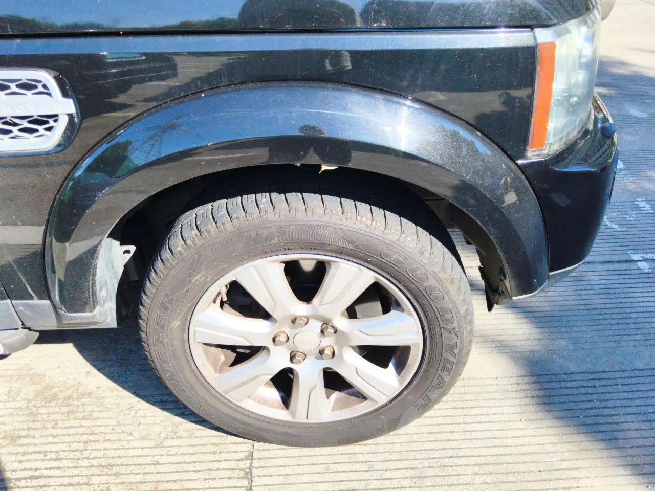 Land Rover Discovery 2013 3.0 SDV6 HSE Diesel Edition — миниатюра 8