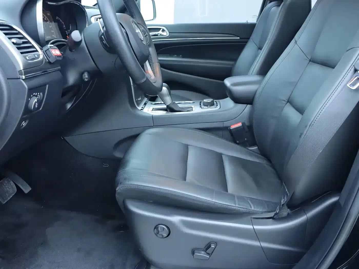 2017 Jeep Grand Cherokee (Imported) 3.0L Comfort Navigation Edition — миниатюра 5