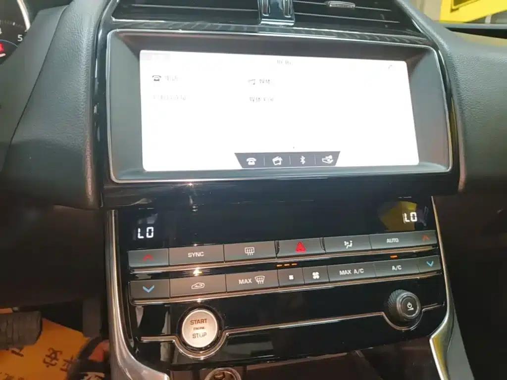 Jaguar XEL 2019 2.0T 200PS Elite Edition — миниатюра 13