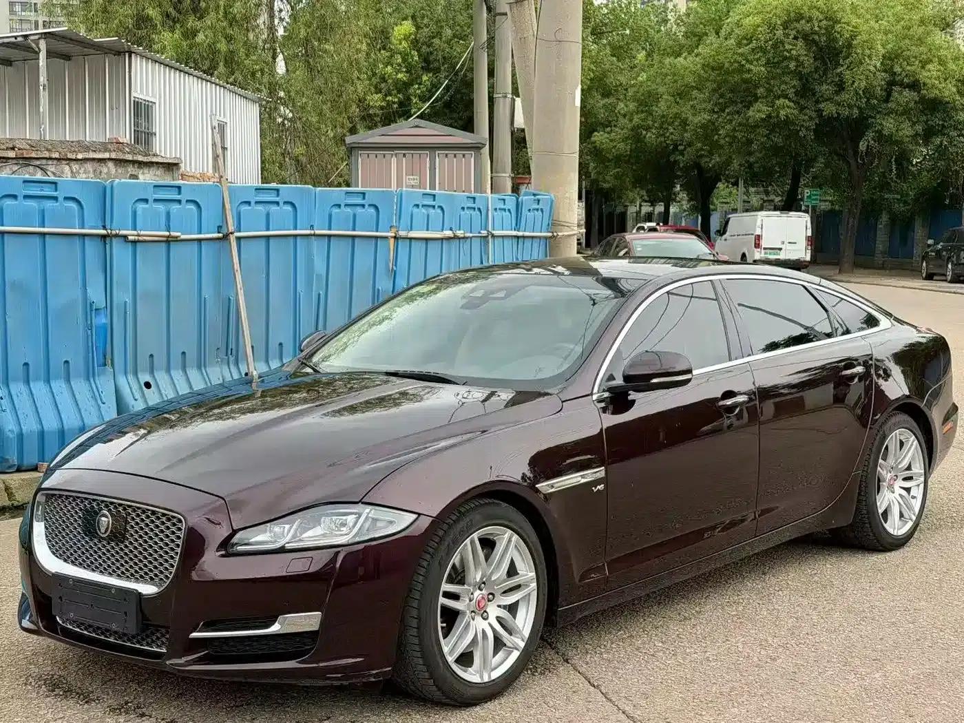 Jaguar XJ 2018 XJL 3.0 SC 2WD Elegant Business Edition — миниатюра 1
