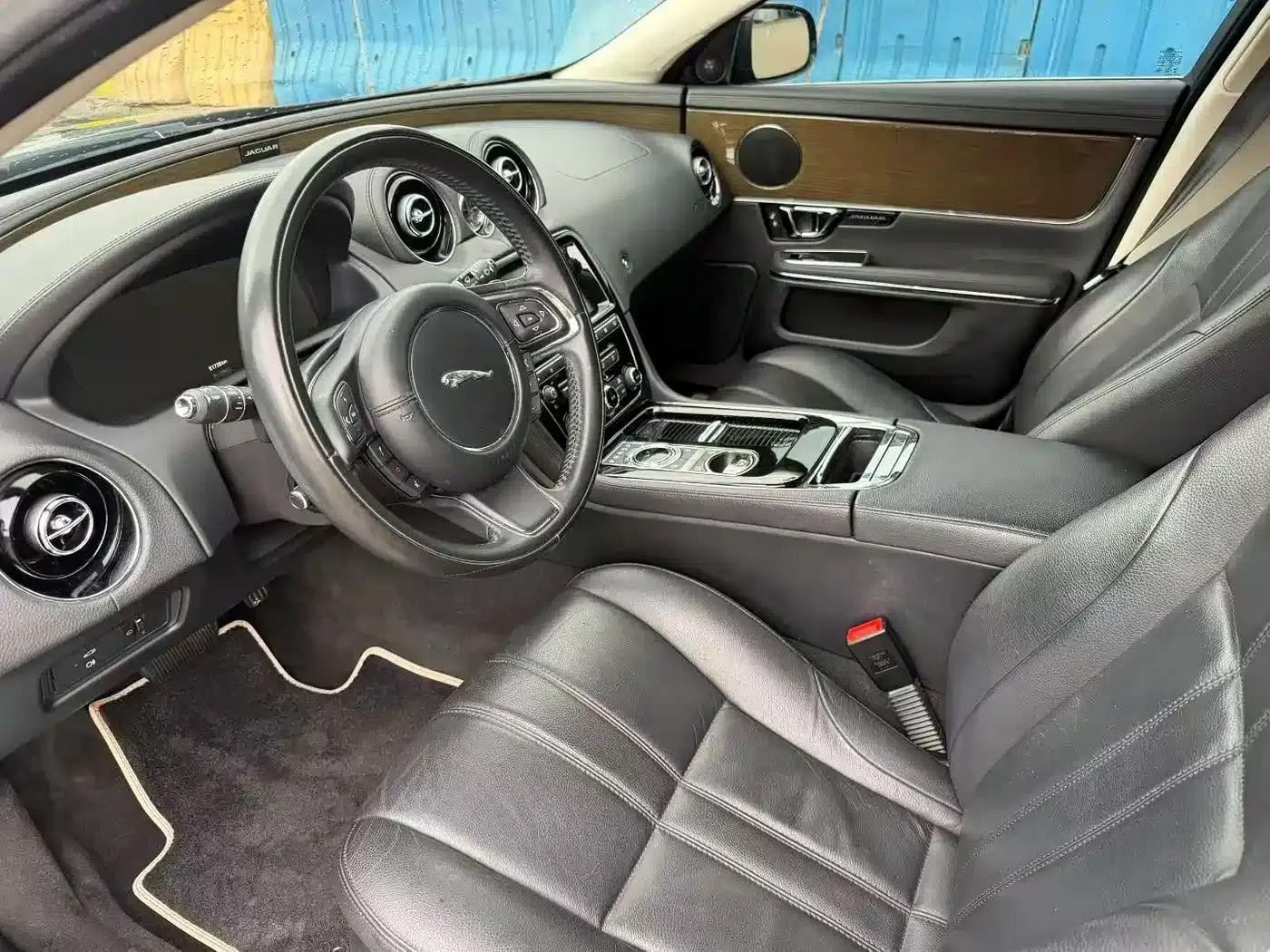 Jaguar XJ 2018 XJL 3.0 SC 2WD Elegant Business Edition — миниатюра 4