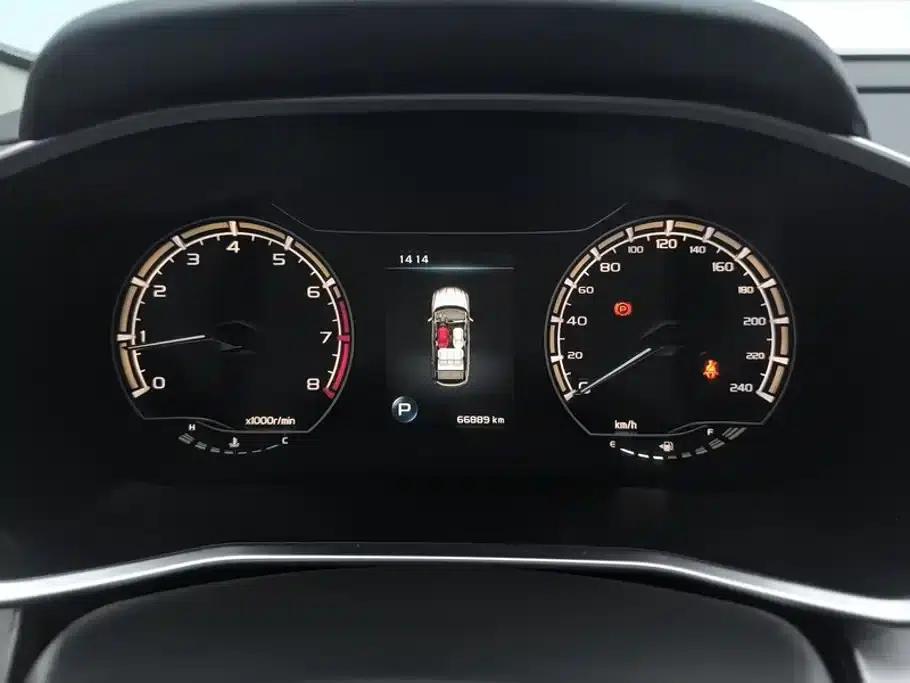 Geely Binyue 2020 Facelift 240T DCT Hunter — миниатюра 14