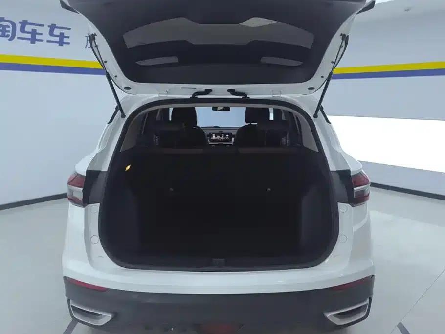 Geely Binyue 2020 Facelift 240T DCT Hunter — миниатюра 4