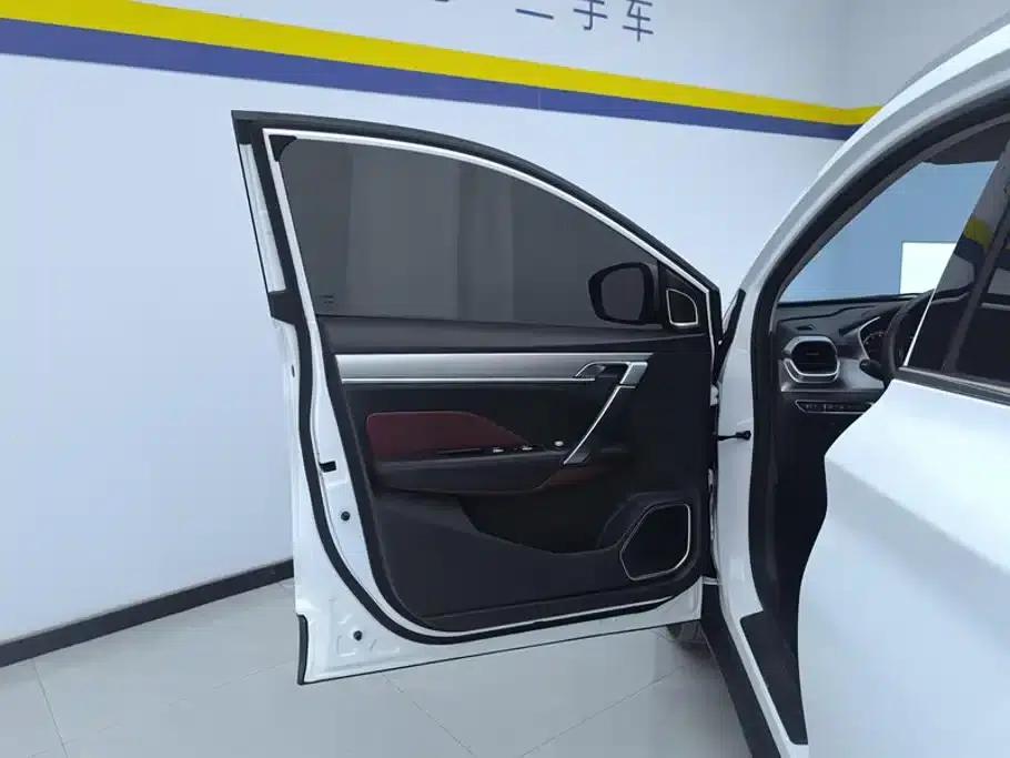 Geely Binyue 2020 Facelift 240T DCT Hunter — миниатюра 7