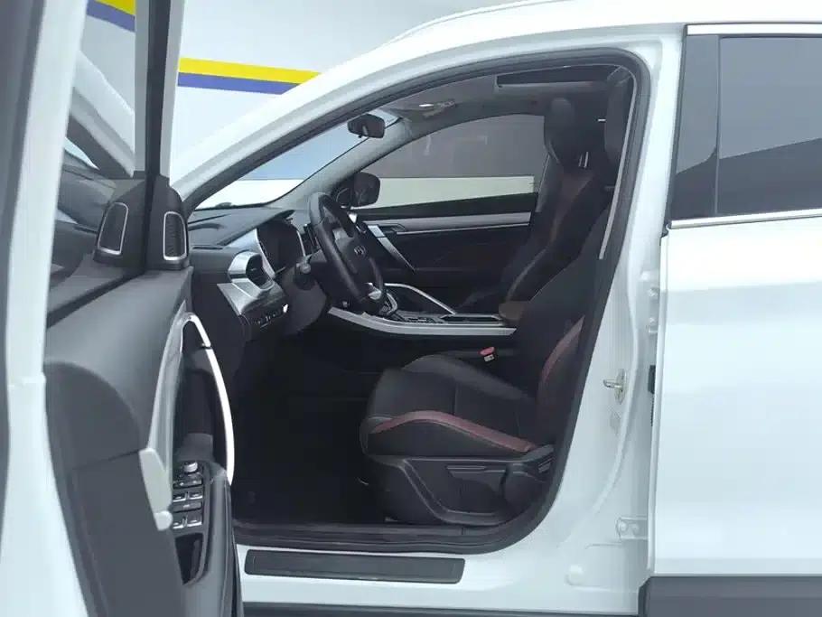 Geely Binyue 2020 Facelift 240T DCT Hunter — миниатюра 9