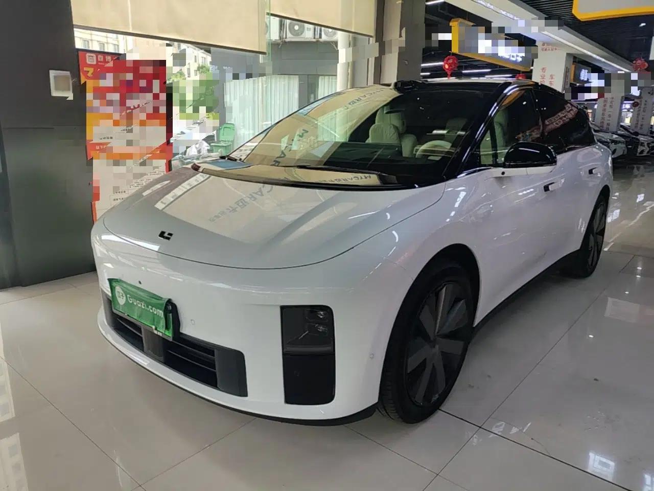 Li Auto i6 2025 Model Four-Wheel-Drive Standard Type — миниатюра 1