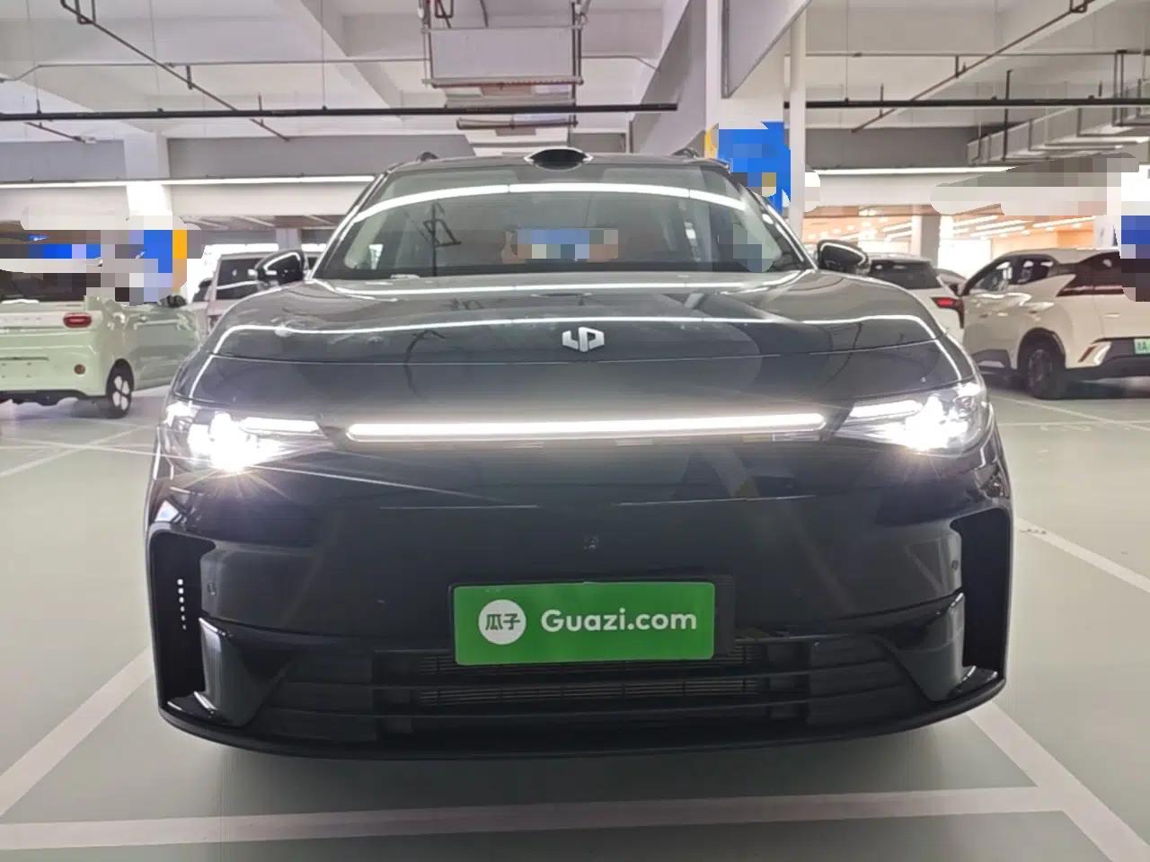 Leapmotor C16 2026 Extended-Range 280 LiDAR Zhizun Edition 6 Seats — миниатюра 2