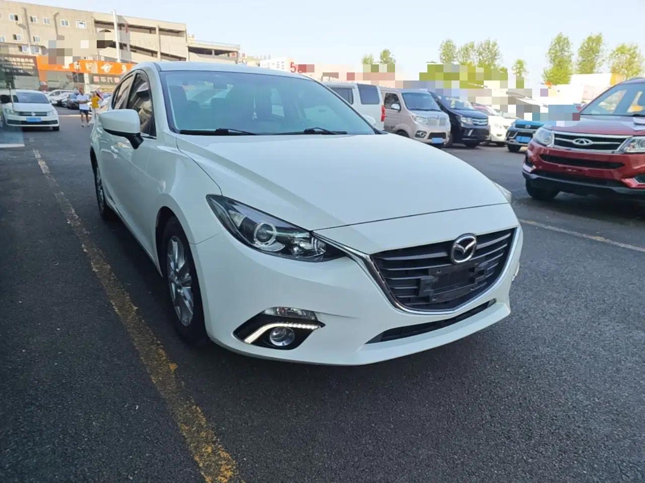 Mazda 3 Axela 2014 Sedan 1.5L Automatic Luxury Model — миниатюра 3